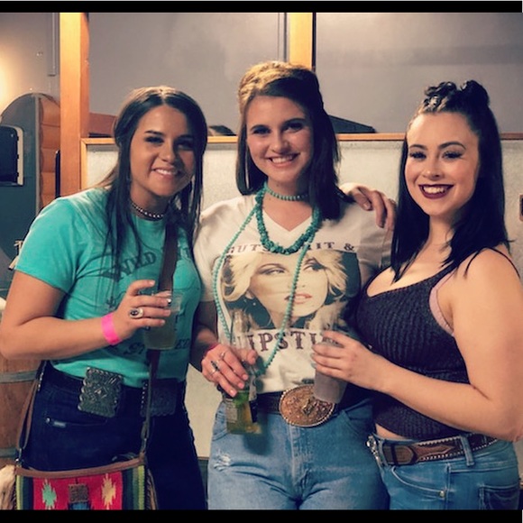 Meet your Posher, Cora - Picture 5 of 10